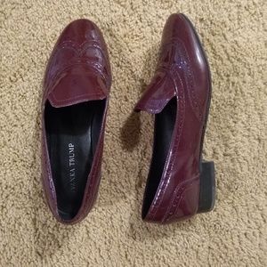 Ivanka Trump oxford flats